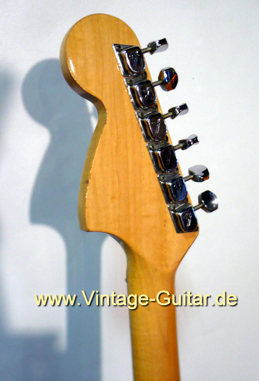 Fender Stratocaster 1971 sunburst d.jpg